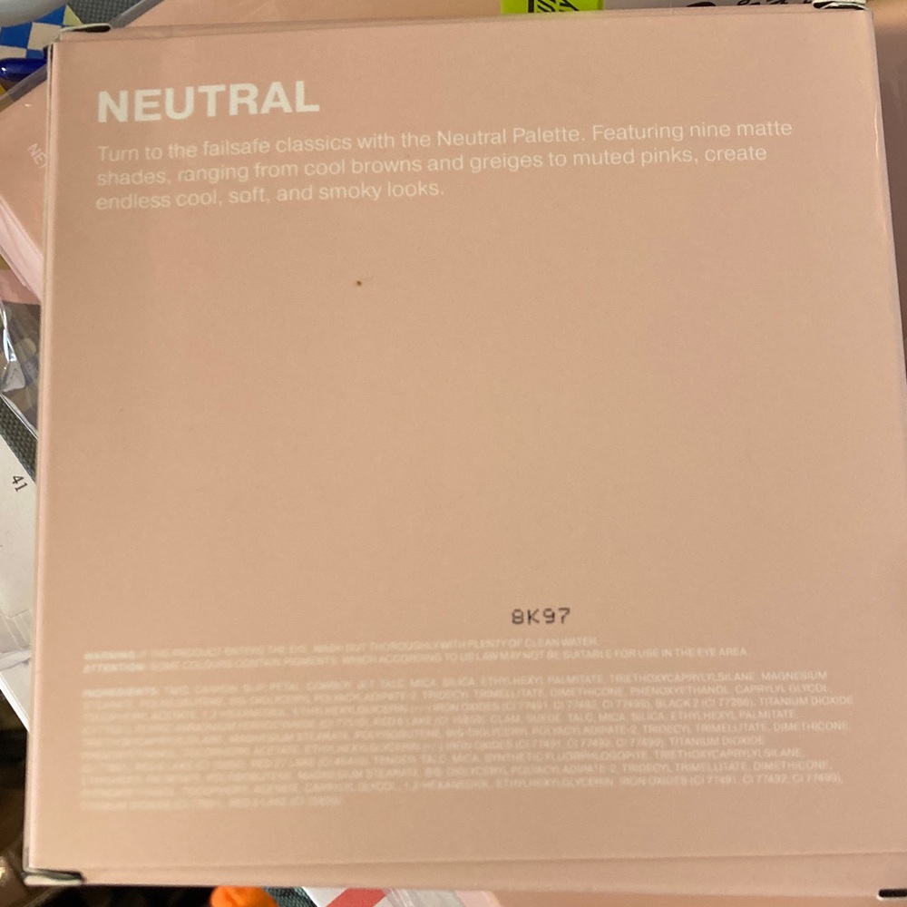 Beauty Bay Neutral 9 Colour Palette - Picture 3 of 4